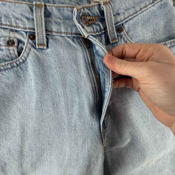 VTG Levi’s 512 Women Light Wash Denim Jeans Slim Fit Tapered Leg USA ACTL 25X28 - Picture 9 of 16